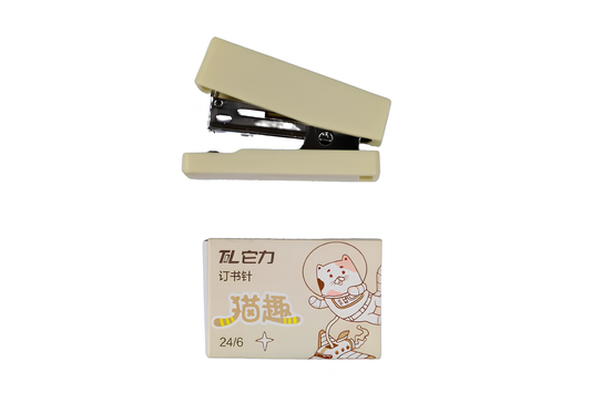 Mini Corchetera Kawaii Con Caja De Corchetes