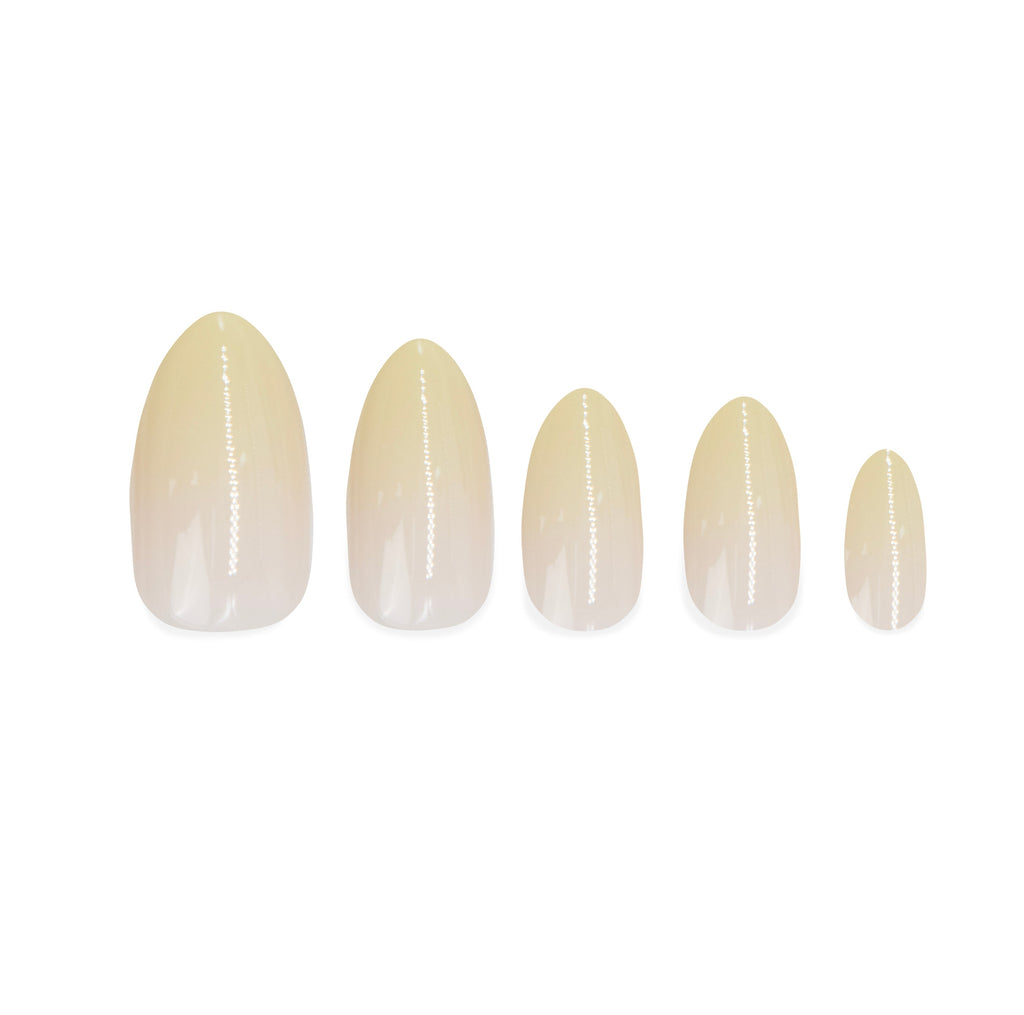 Uñas Press On Almendra Butter Yellow Ombré